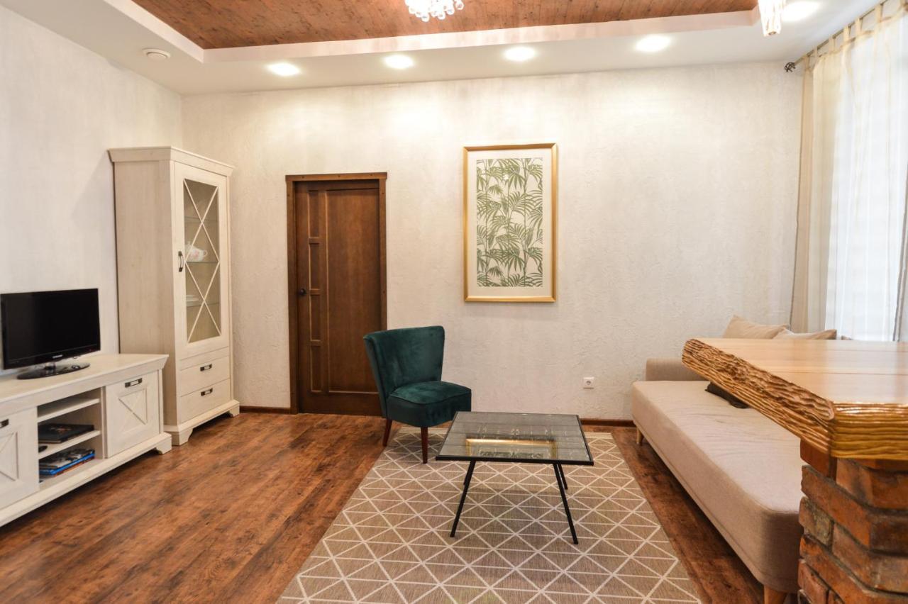 Courtyard Gallery Apartment With Free Parking Kaunas Dış mekan fotoğraf